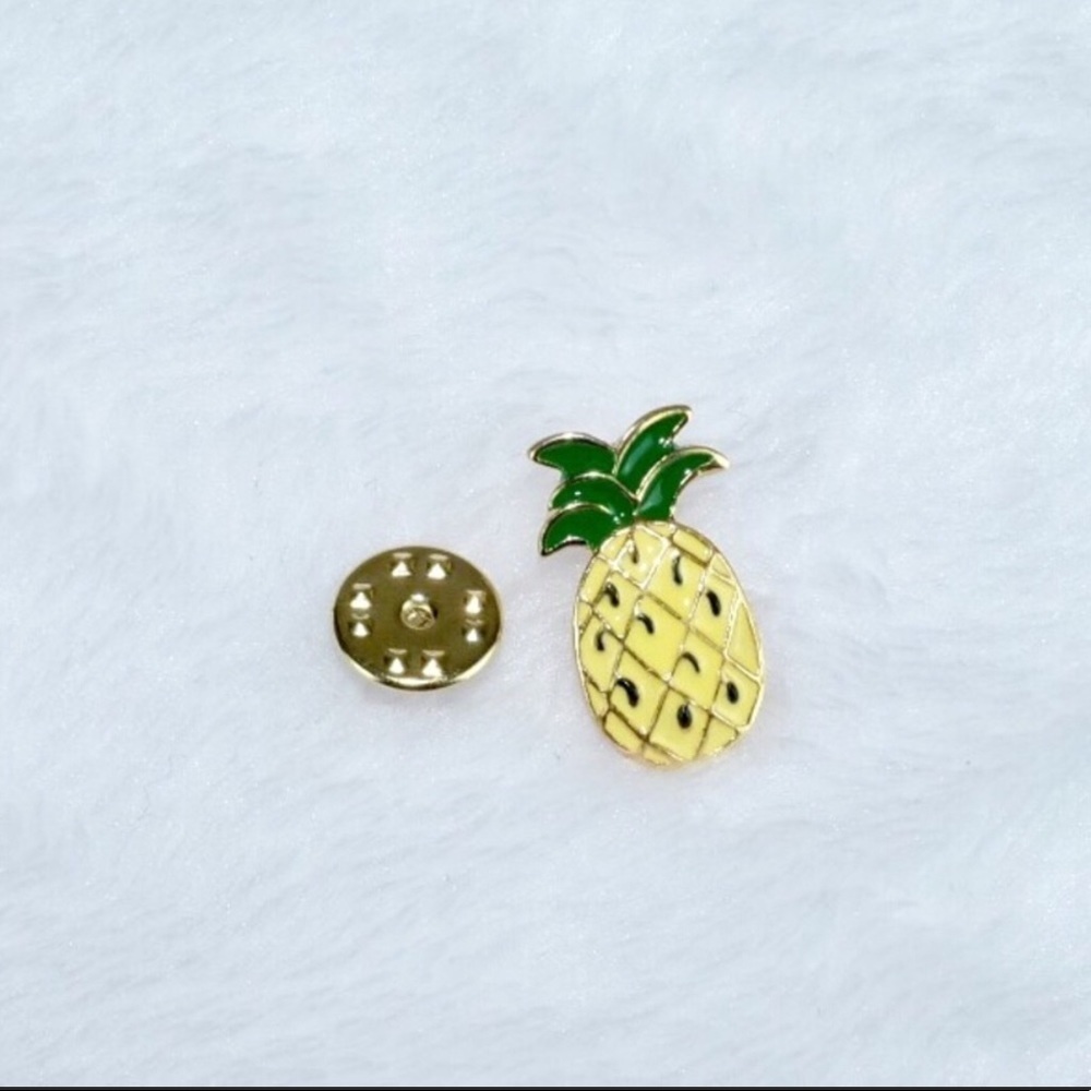3/$23 🆕 Cute Pineapple Enamel Pin Brooch